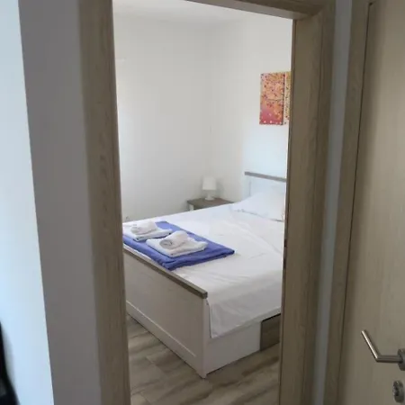 Familienwohnung 2 By Interhome Baška