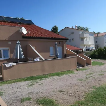 Familienwohnung 2 By Interhome Daire Baška