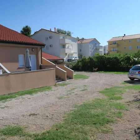 Familienwohnung 2 By Interhome * Baška