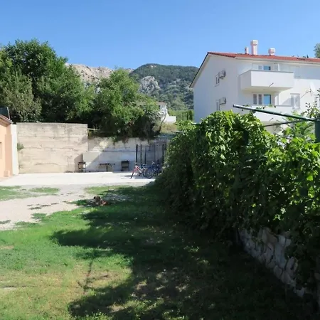 Familienwohnung 2 By Interhome Appartement Baška
