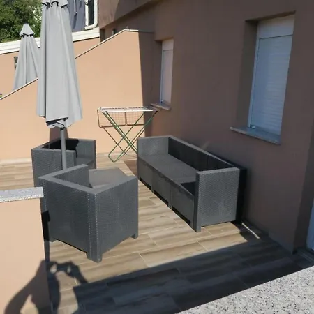 Apartment Familienwohnung 2 By Interhome Baška